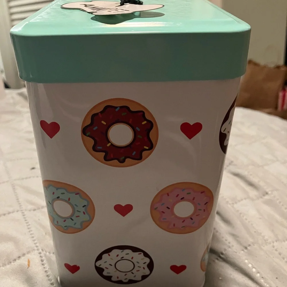 NWT Amici Pet Barkers Dozen Metal Treats Canister